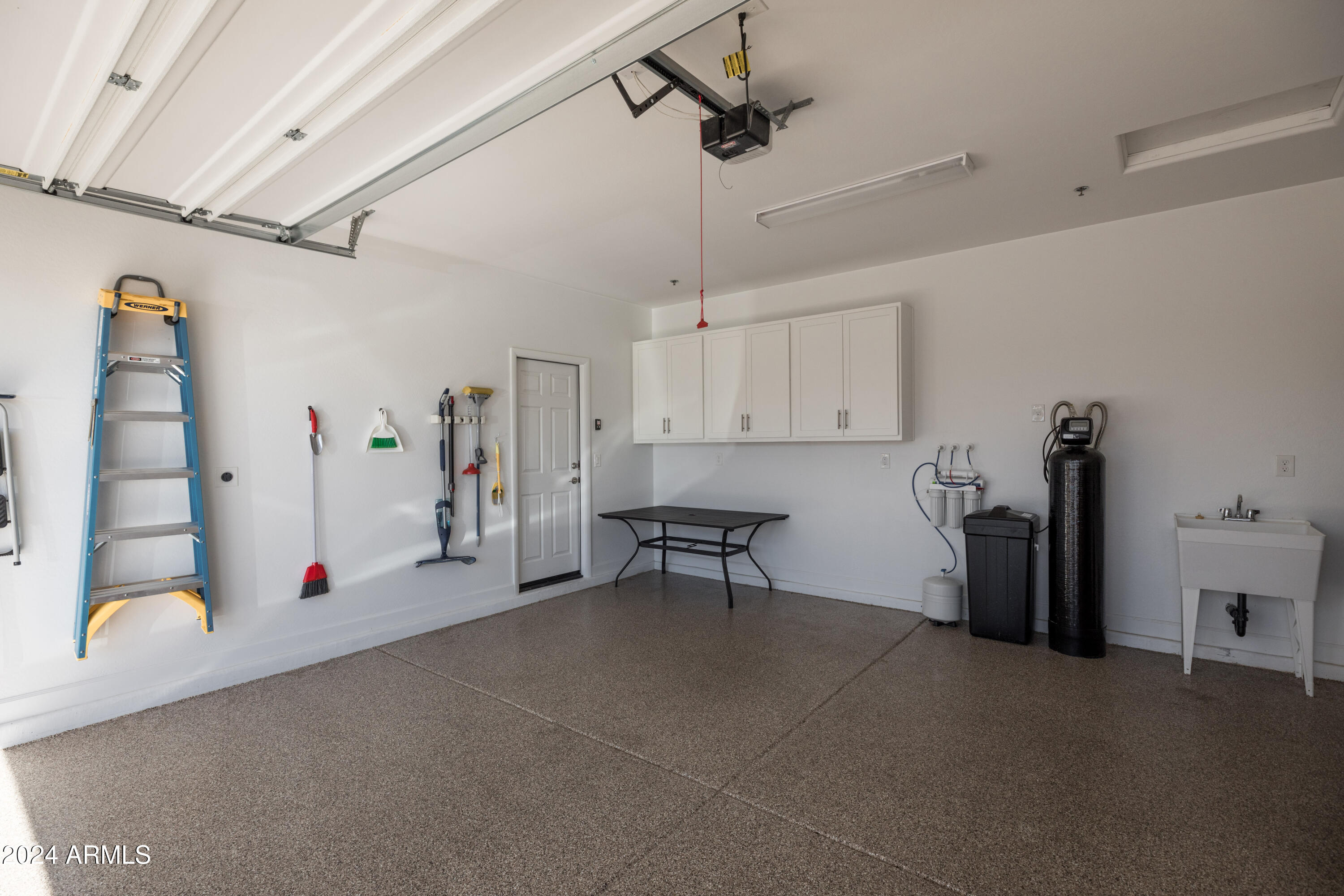17500 East Cindercone Road Rio Verde, AZ 85263 - Photo 34 of 47 Garage w/ cabinets