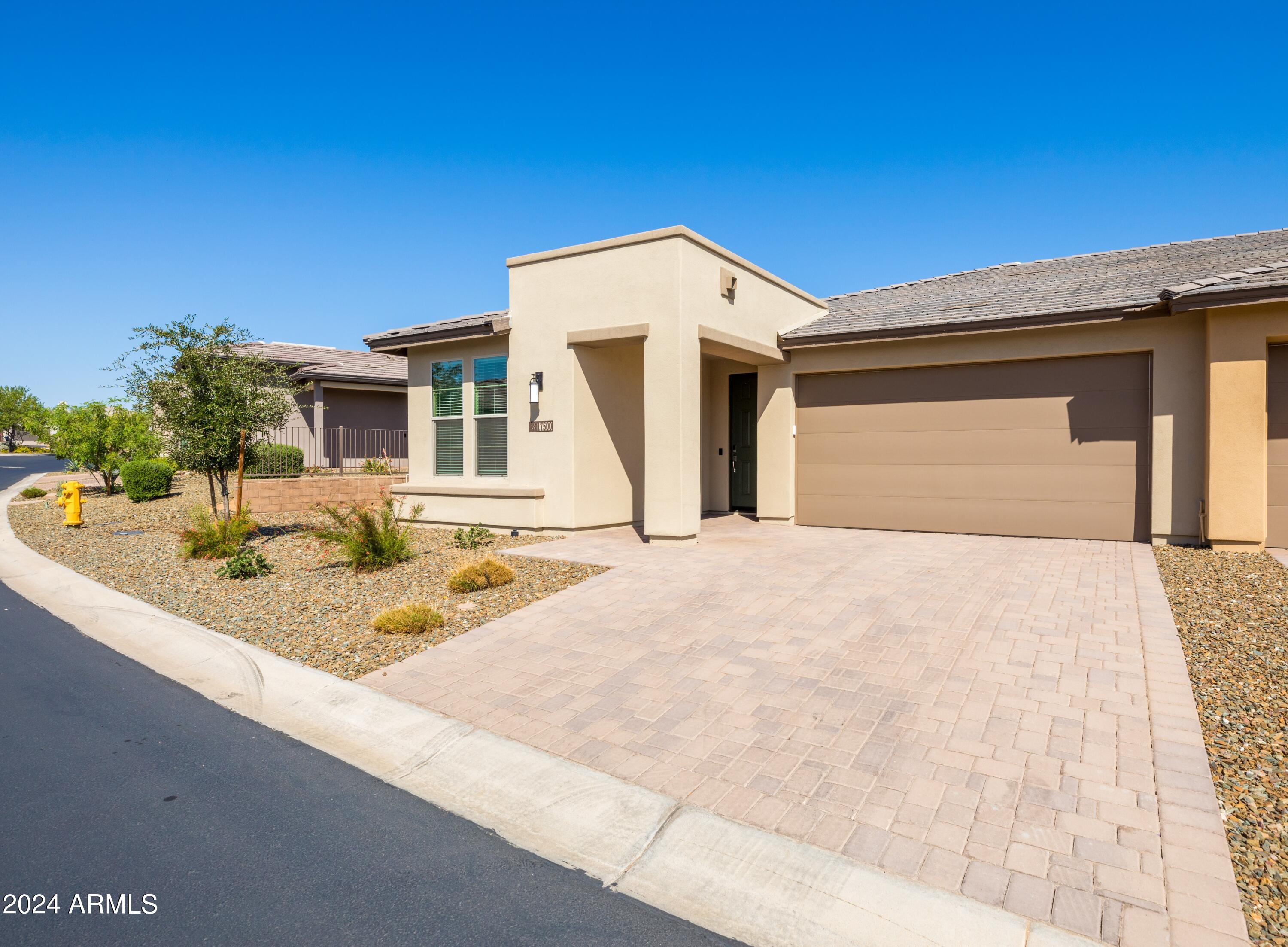 17500 East Cindercone Road Rio Verde, AZ 85263 - Photo 7 of 47 Come in!
