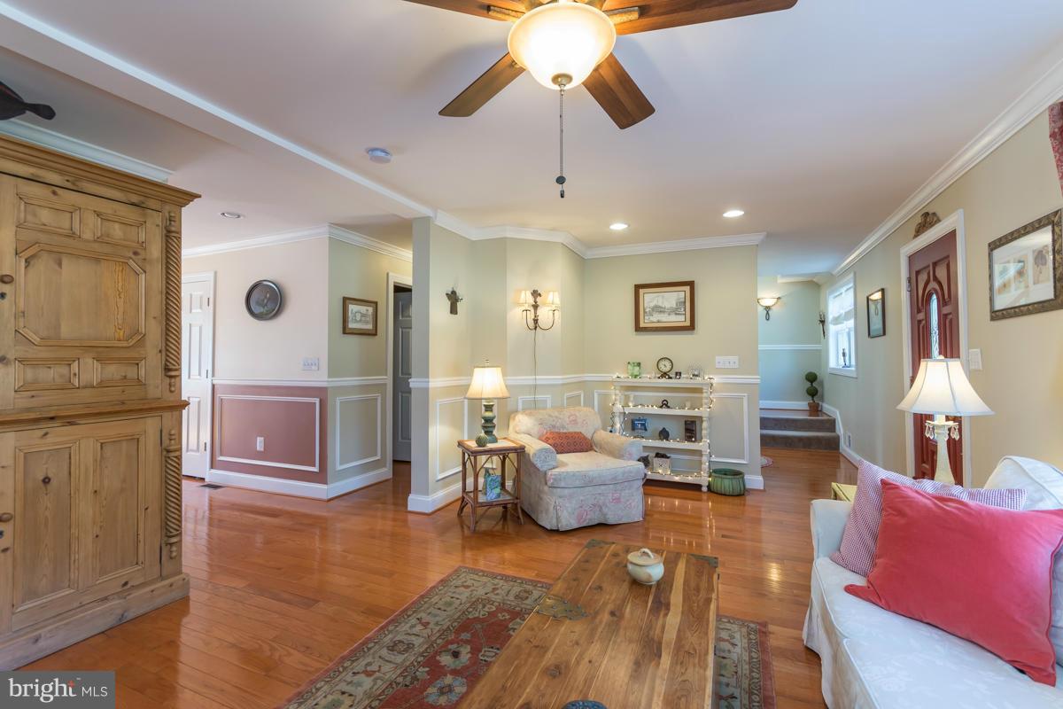 3103 Northwind Road Baltimore, MD 21234 - Photo 11 of 30 Family Room