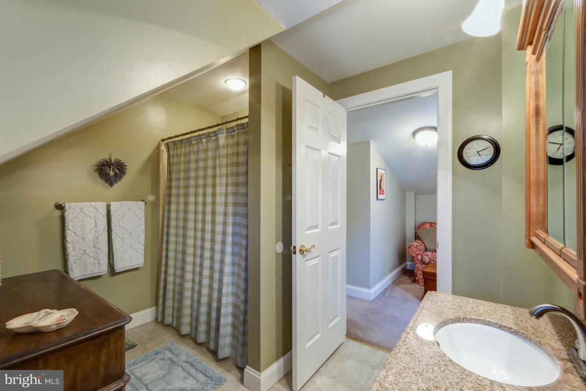 3103 Northwind Road Baltimore, MD 21234 - Photo 21 of 30 Bath