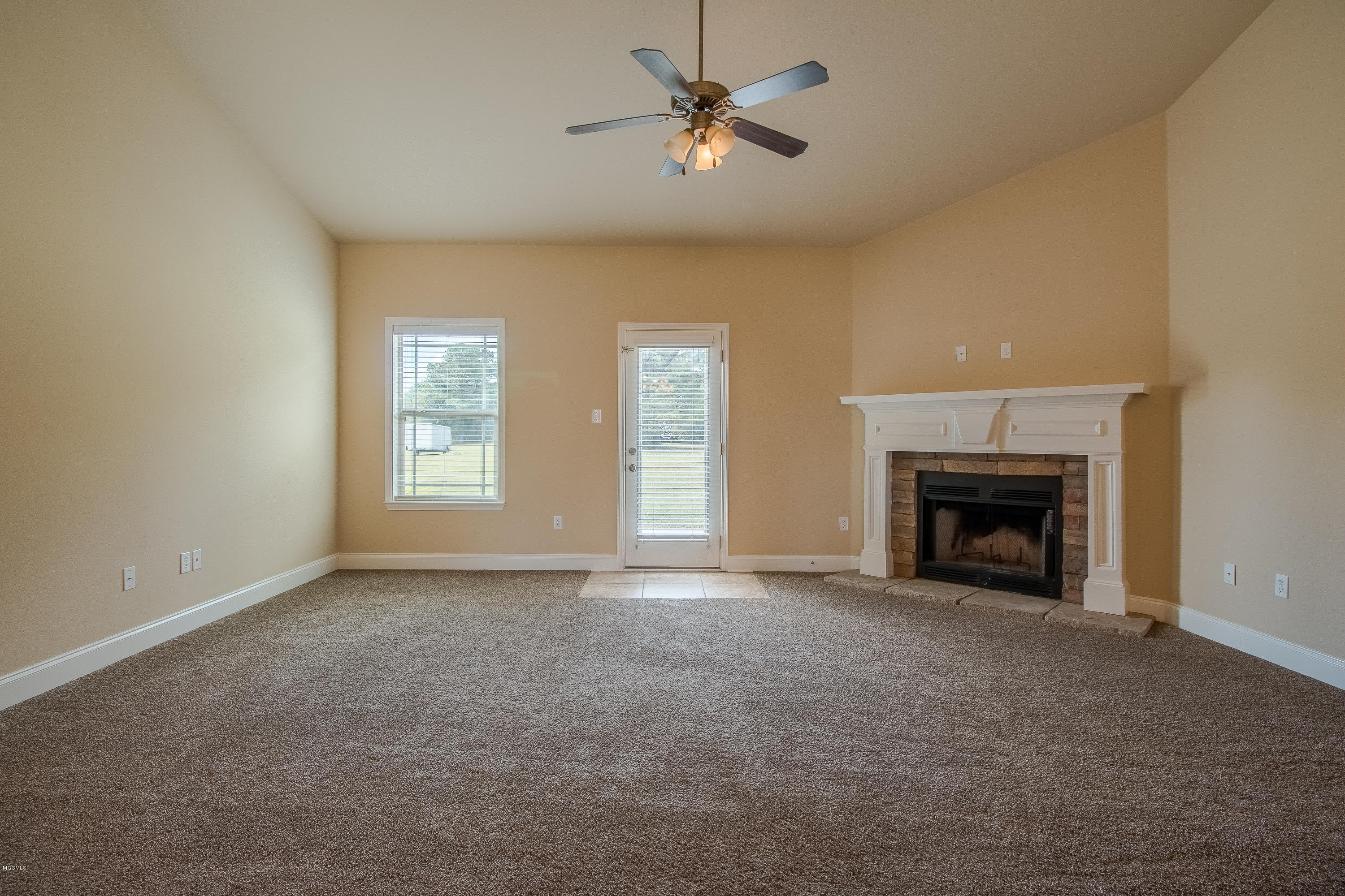 14381 North Swan Road Gulfport, MS 39503 - Photo 6 of 21 14381 N Swan Road-9
