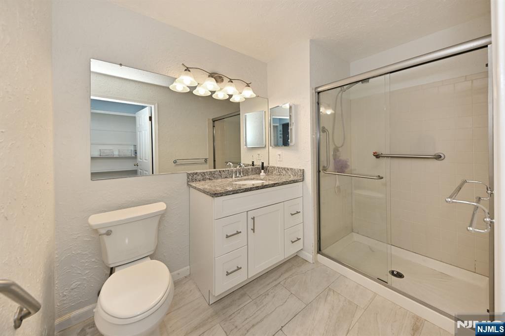 893 Tuliptree Court Mahwah, NJ 07430 - Photo 15 of 26