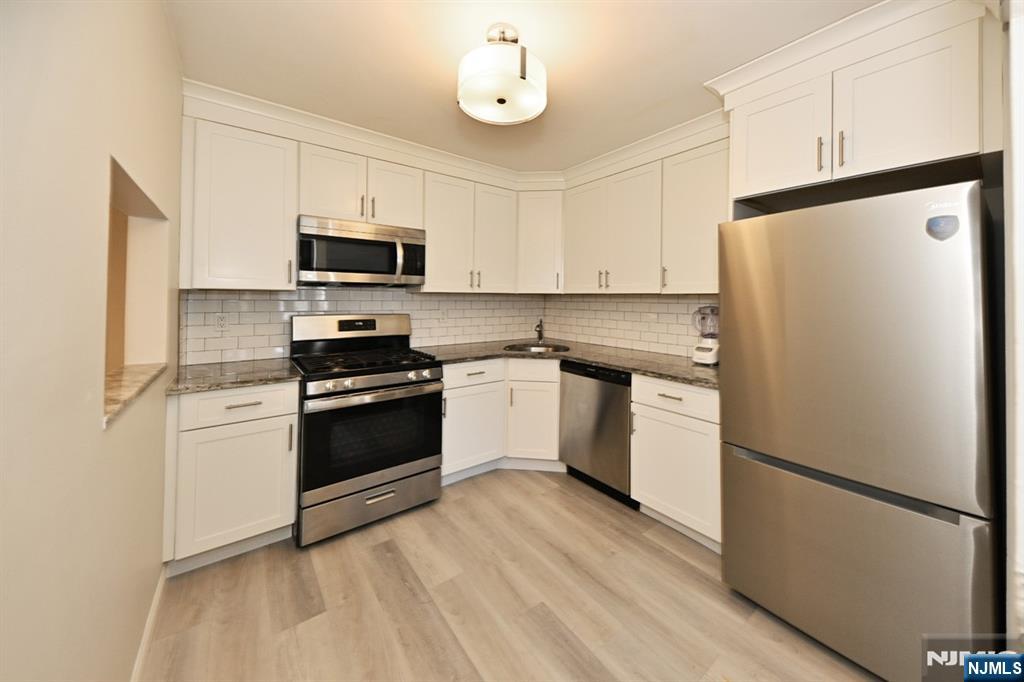 893 Tuliptree Court Mahwah, NJ 07430 - Photo 10 of 26