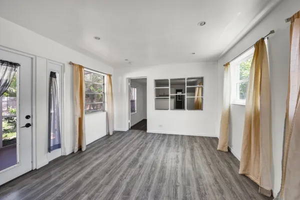 $1,795 | 132 East Central Boulevard, Unit 2, Lantana, FL 33462