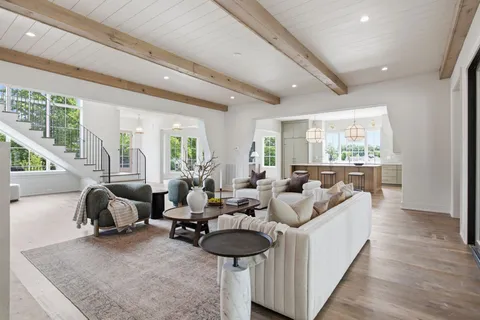 $2,999,992 | 105 Keyway Drive, Nashville, TN 37205