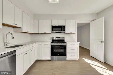 $375,000 | 14805 Pennfield Circle, Unit 309, Silver Spring, MD 20906
