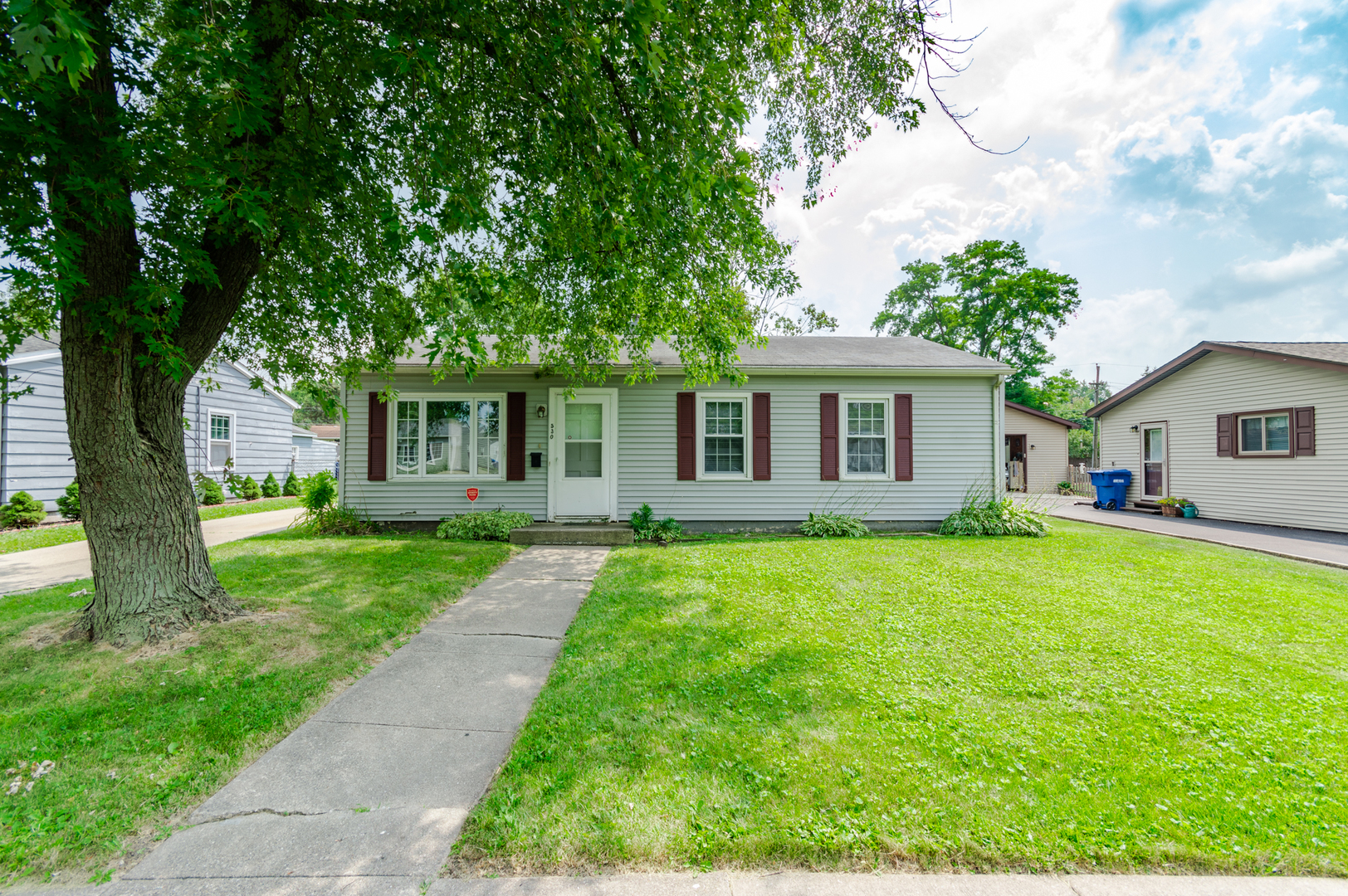 530 Spring Avenue DeKalb, IL 60115 - Photo 3 of 18