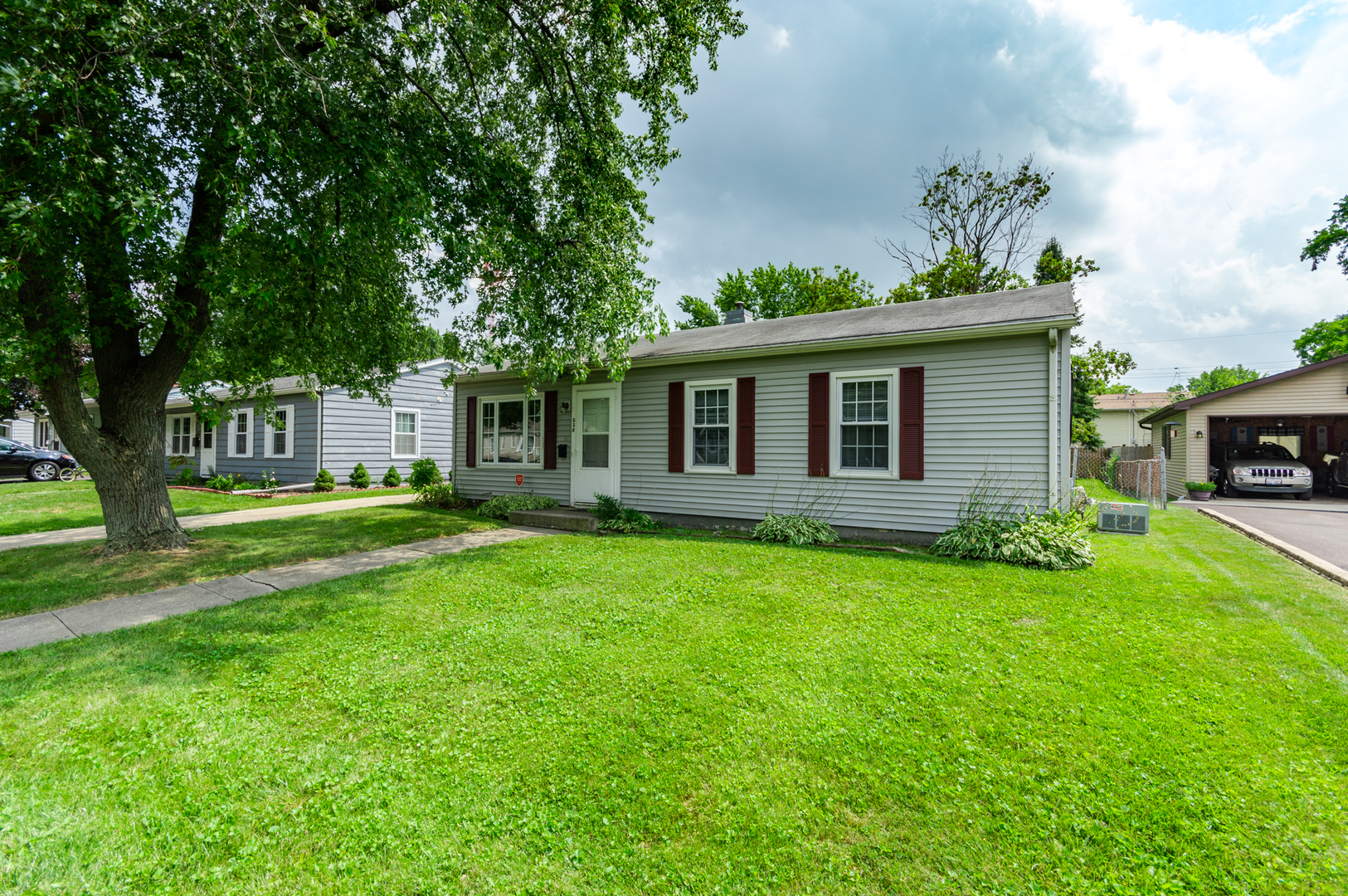 530 Spring Avenue DeKalb, IL 60115 - Photo 4 of 18