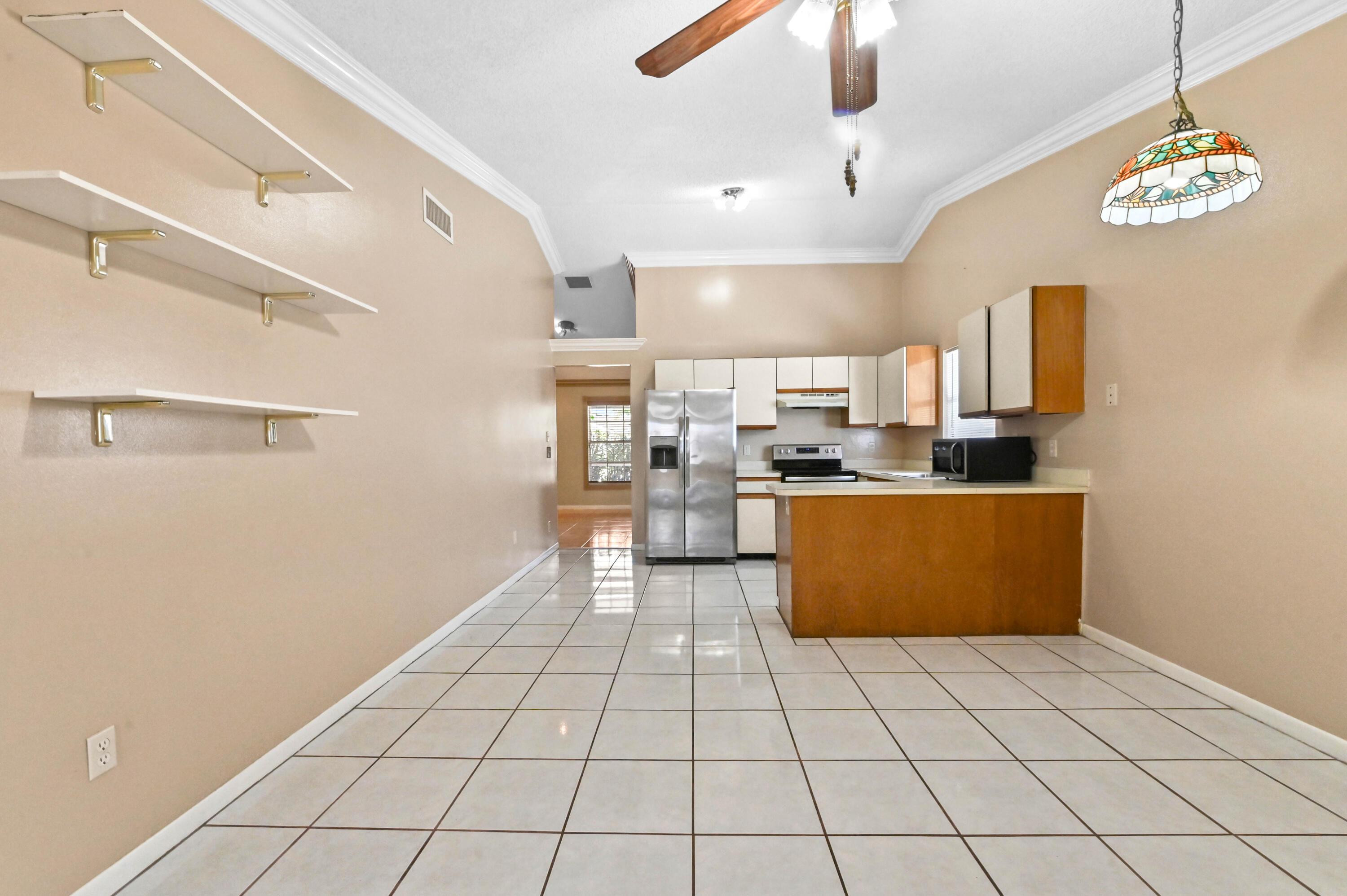 7898 Ridgewood Drive Lake Worth, FL 33467 - Photo 18 of 26 21 Dining room 02