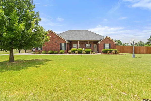 $359,900 | 13664 County Road 4200, Lindale, TX 75771