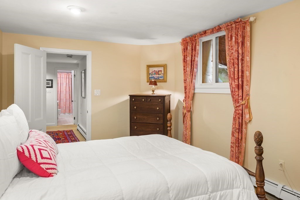 15 Temple Street, Unit 1 Boston, MA 02114 - Photo 11 of 13