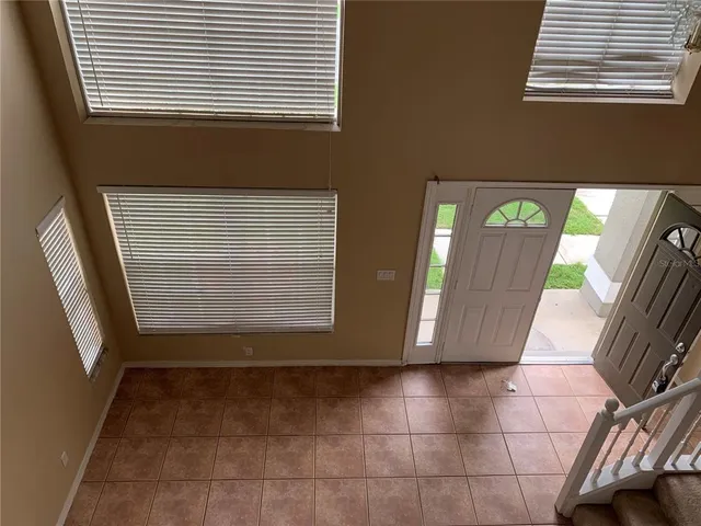 $2,500 | 3814 Regents Way, Oviedo, FL 32765