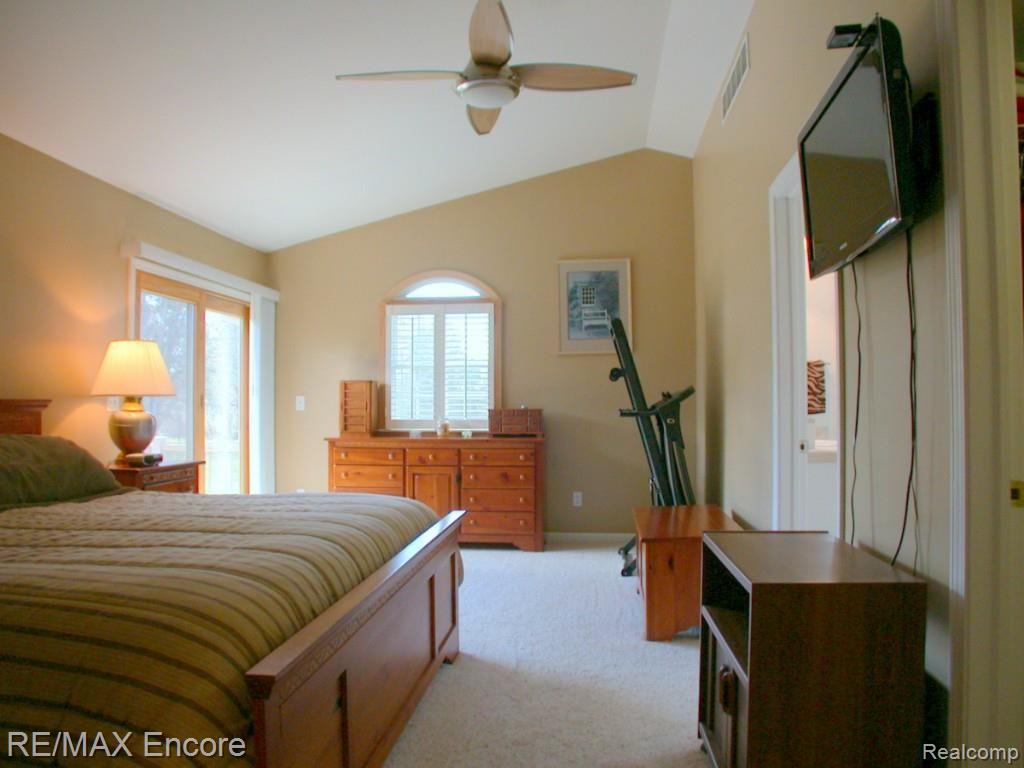 1183 Ruby Avenue Rochester, MI 48309 - Photo 25 of 42 MASTER BEDROOM