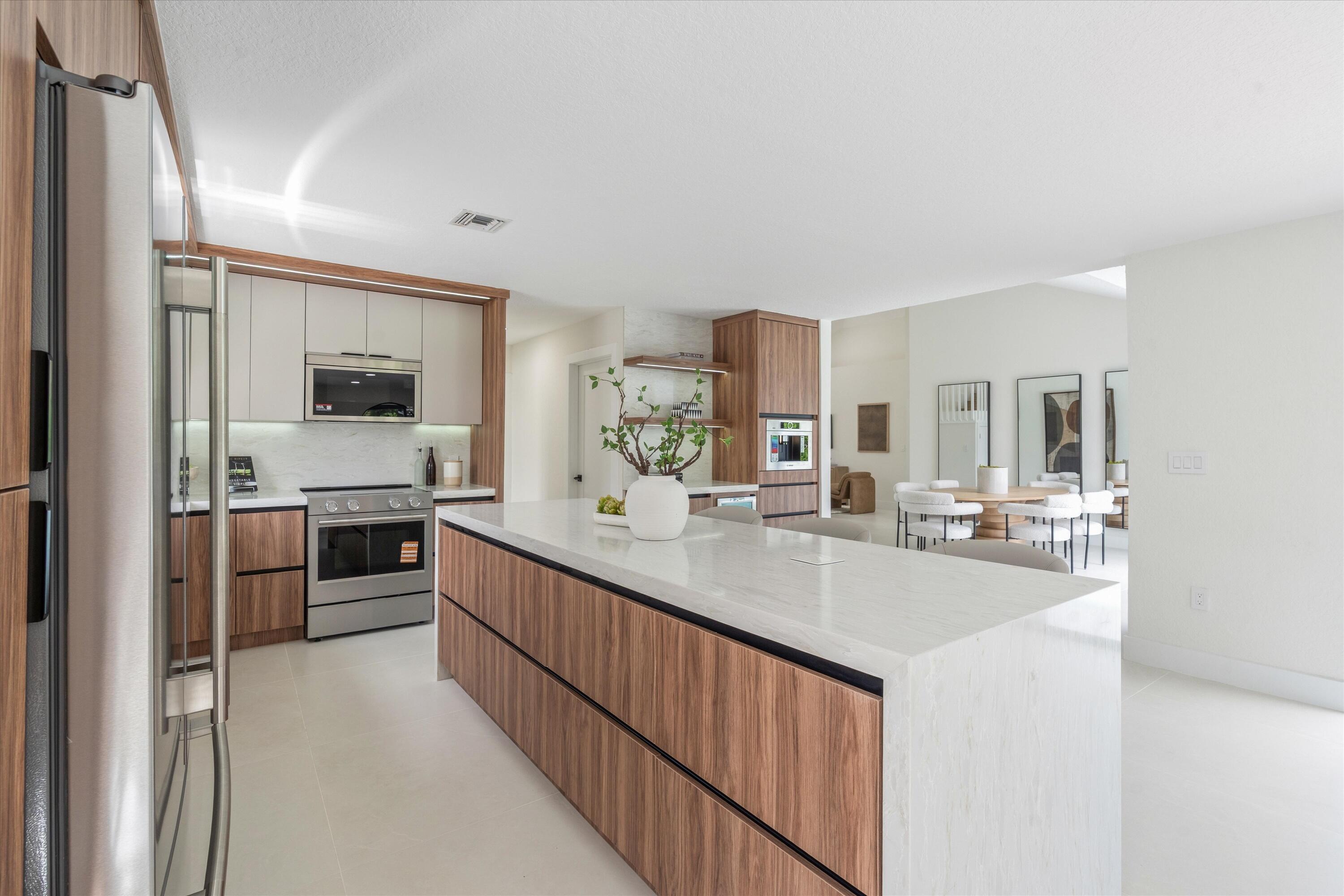 7548 Fairway Trail Boca Raton, FL 33487 - Photo 14 of 51 Kitchen