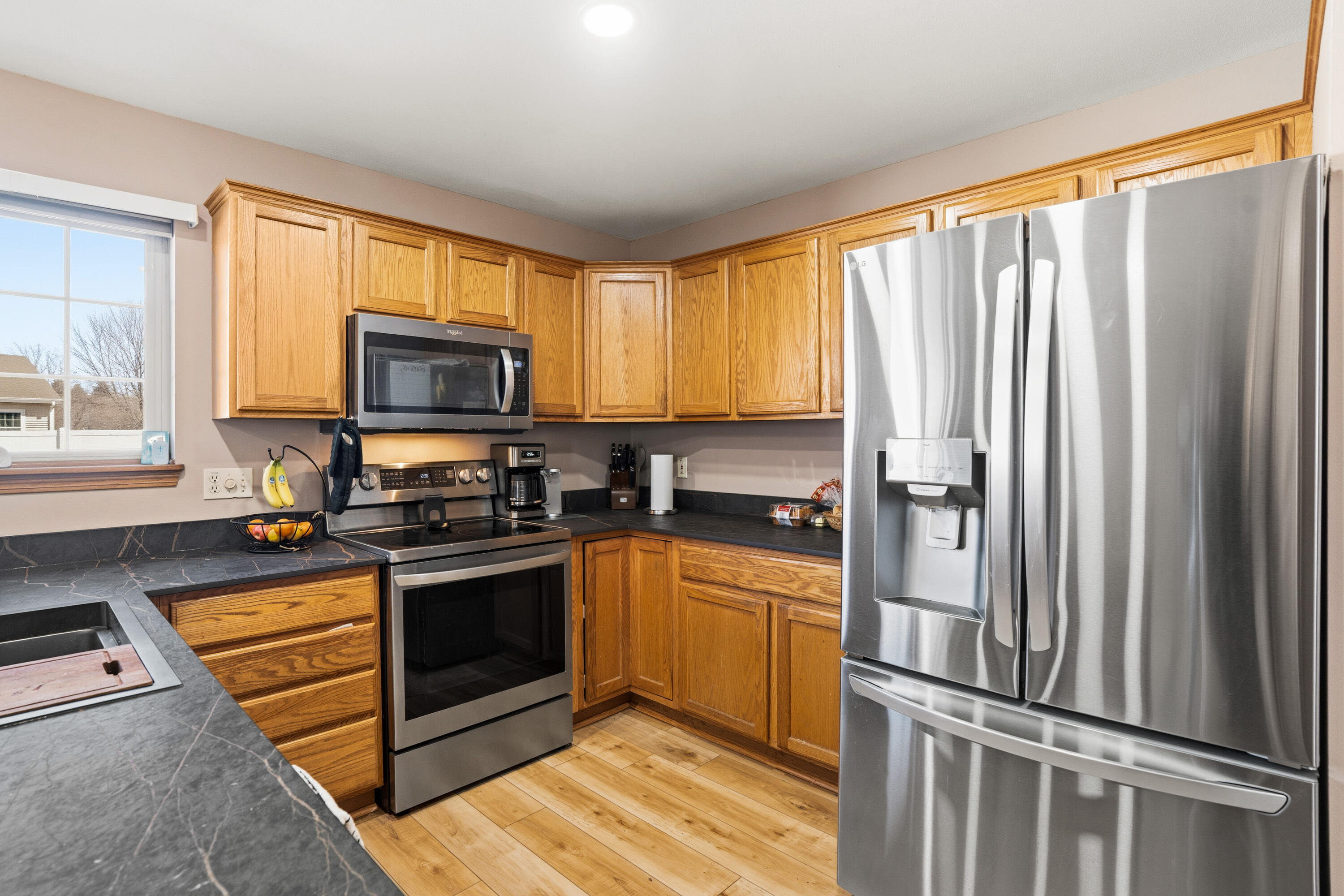 3533 Rivers Crossing Drive Waukesha, WI 53189 - Photo 5 of 27 New Appliances