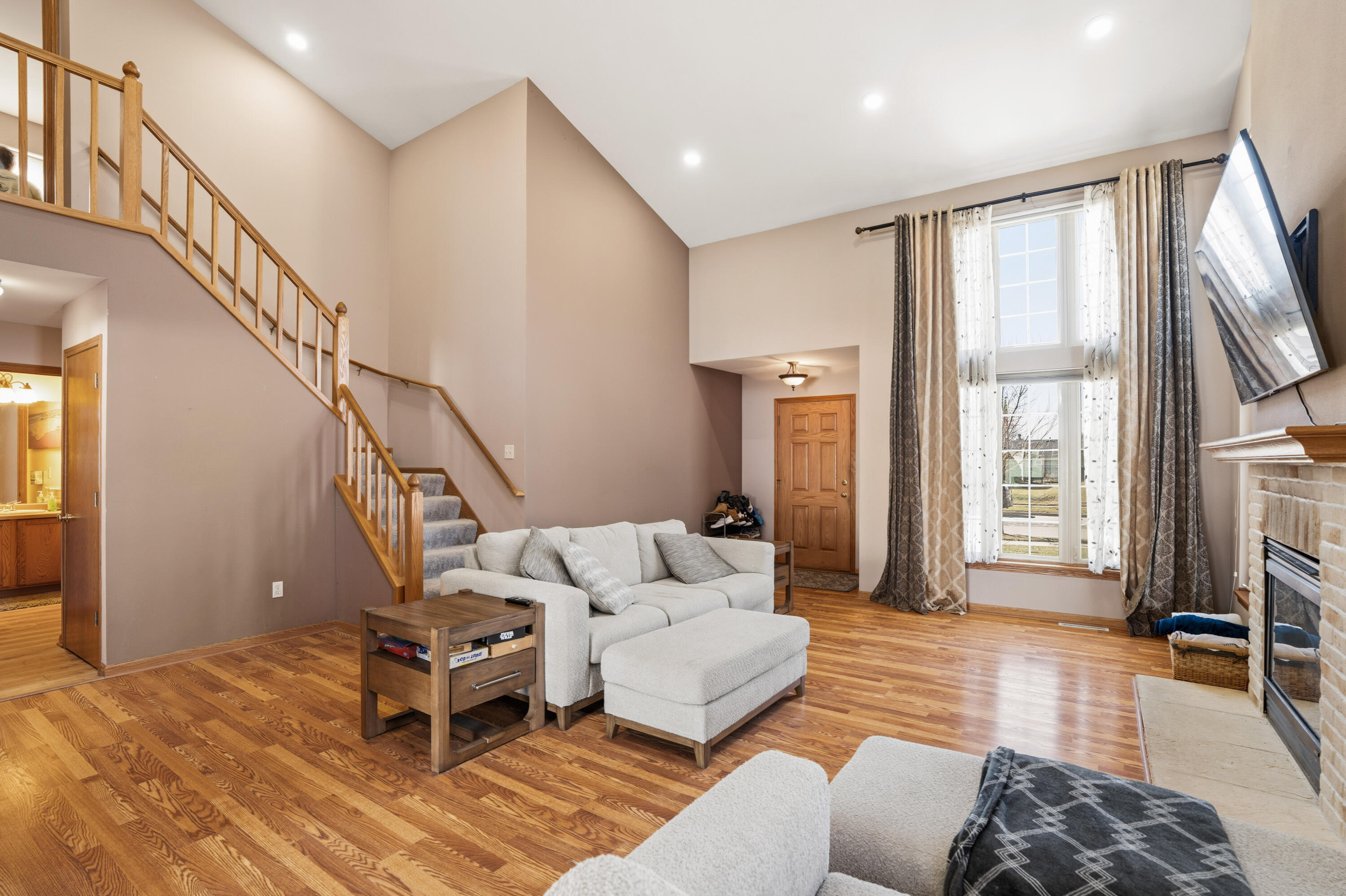 3533 Rivers Crossing Drive Waukesha, WI 53189 - Photo 8 of 27 Two Story Great Room