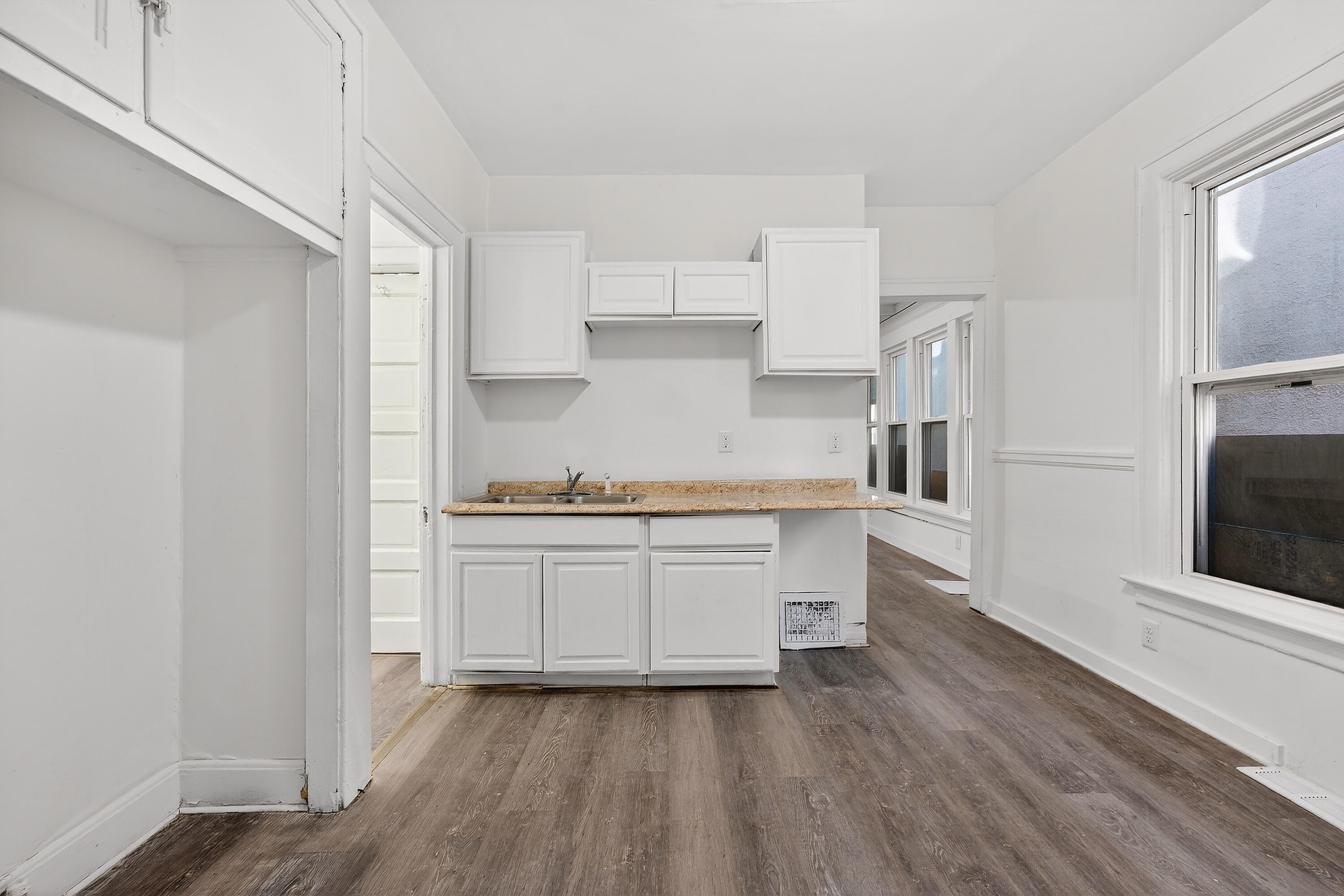 741 South 21st Street, Unit 743 Milwaukee, WI 53204 - Photo 18 of 41 014_DH109067