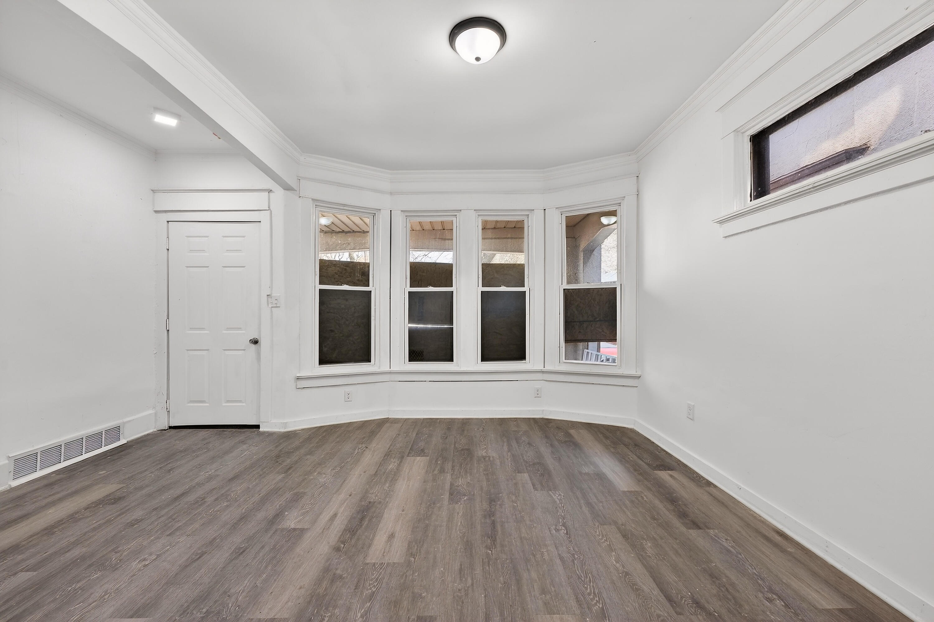 741 South 21st Street, Unit 743 Milwaukee, WI 53204 - Photo 9 of 41 004_DH109012