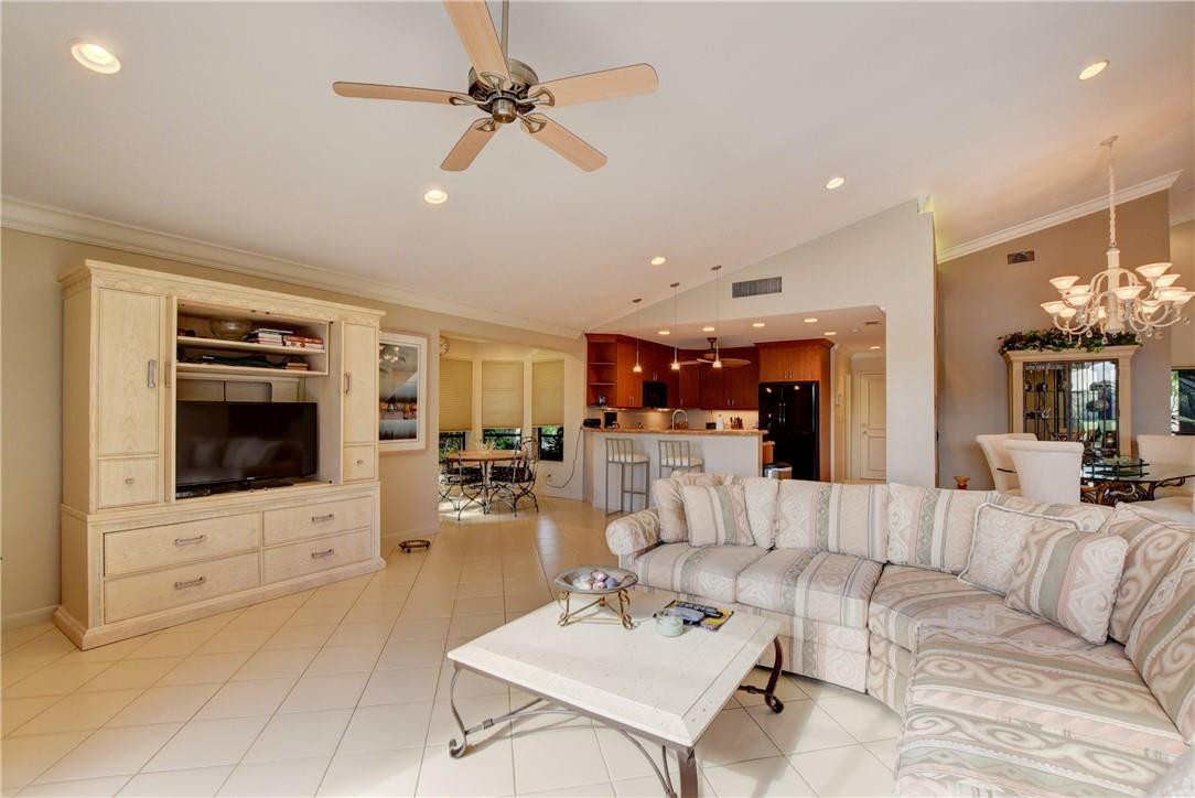 10947 Boca Woods Lane Boca Raton, FL 33428 - Photo 16 of 35 Photo 16