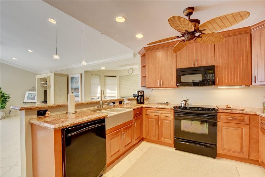 10947 Boca Woods Lane Boca Raton, FL 33428 - Photo 19 of 35 Photo 19