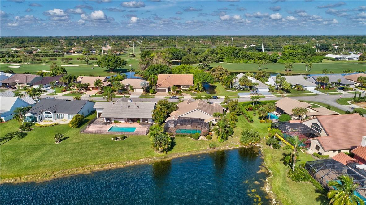 10947 Boca Woods Lane Boca Raton, FL 33428 - Photo 4 of 35 Photo 4