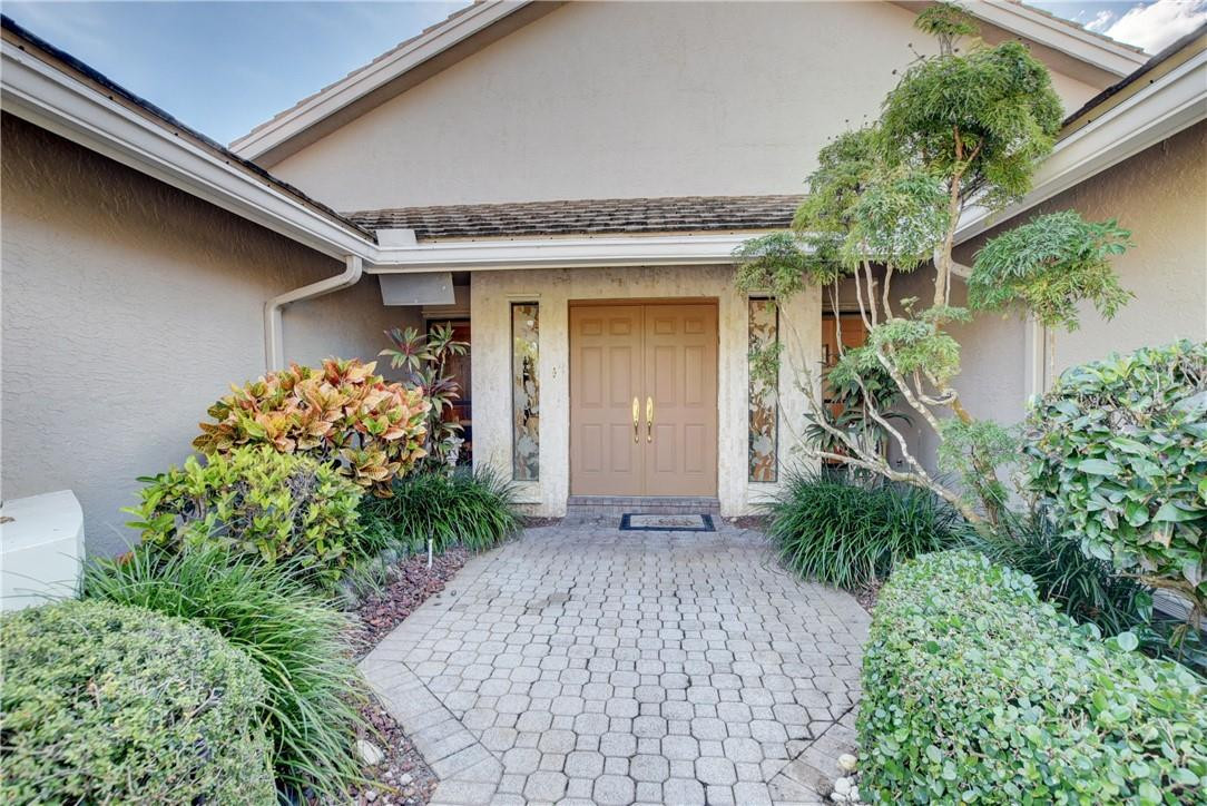 10947 Boca Woods Lane Boca Raton, FL 33428 - Photo 10 of 35 Photo 10