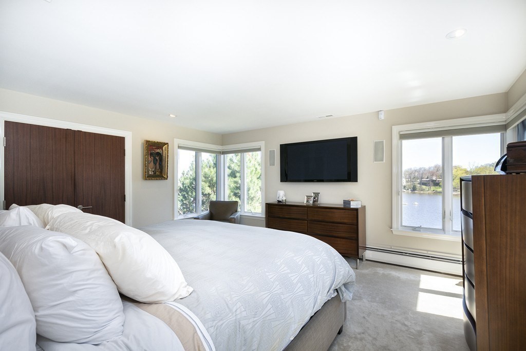 26 Little Harbor Road Cohasset, MA 02025 - Photo 17 of 37 Gallery Image 17