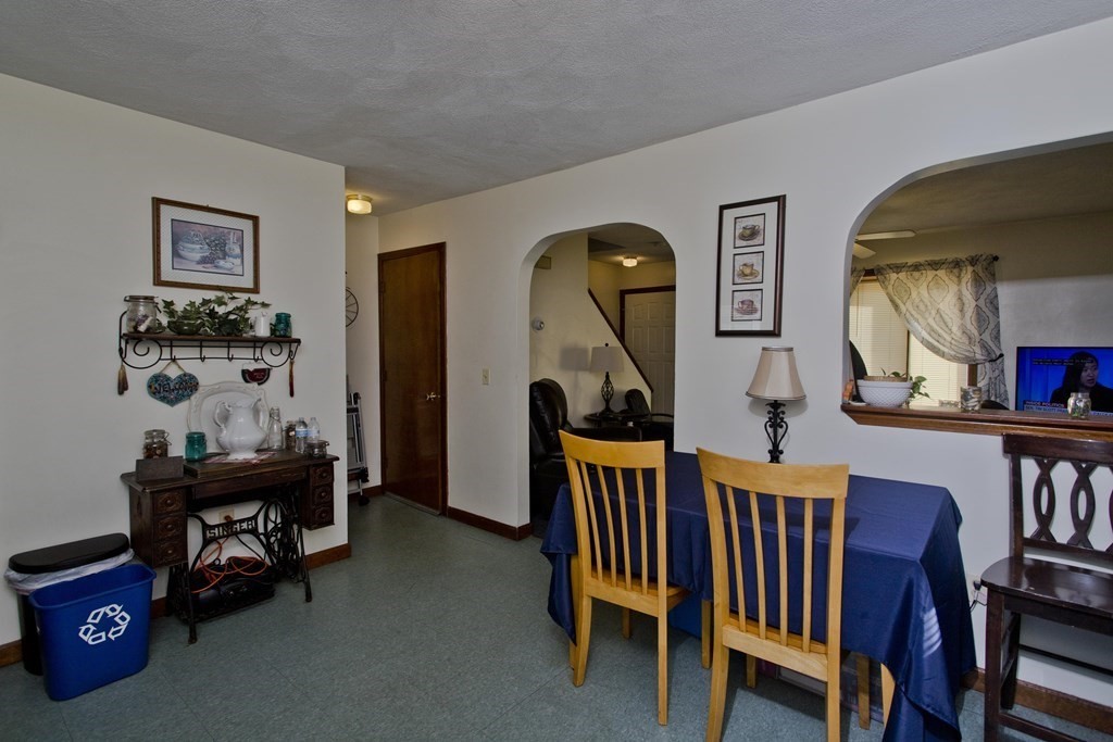20-22 Gold Street Springfield, MA 01107 - Photo 16 of 27 a view of a livingroom with furniture