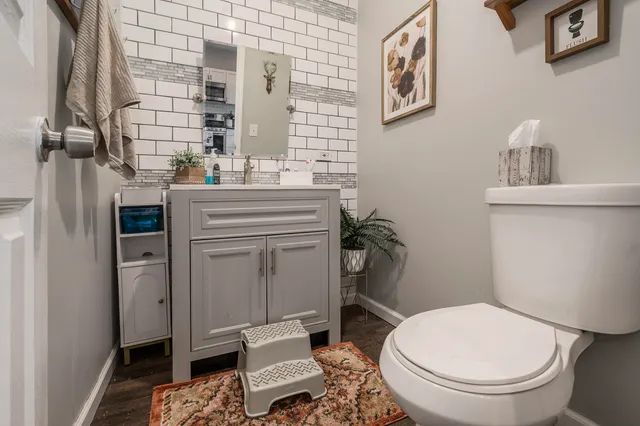 $306,000 | 305 5th Street, Manistee, MI 49660