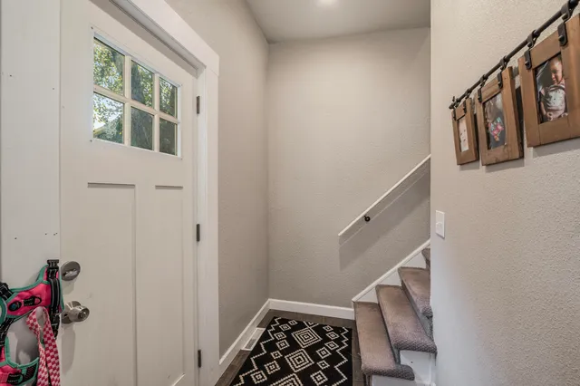 $306,000 | 305 5th Street, Manistee, MI 49660