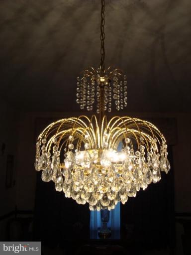 742 Old Riverside Road Brooklyn, MD 21225 - Photo 8 of 30 Chandelier