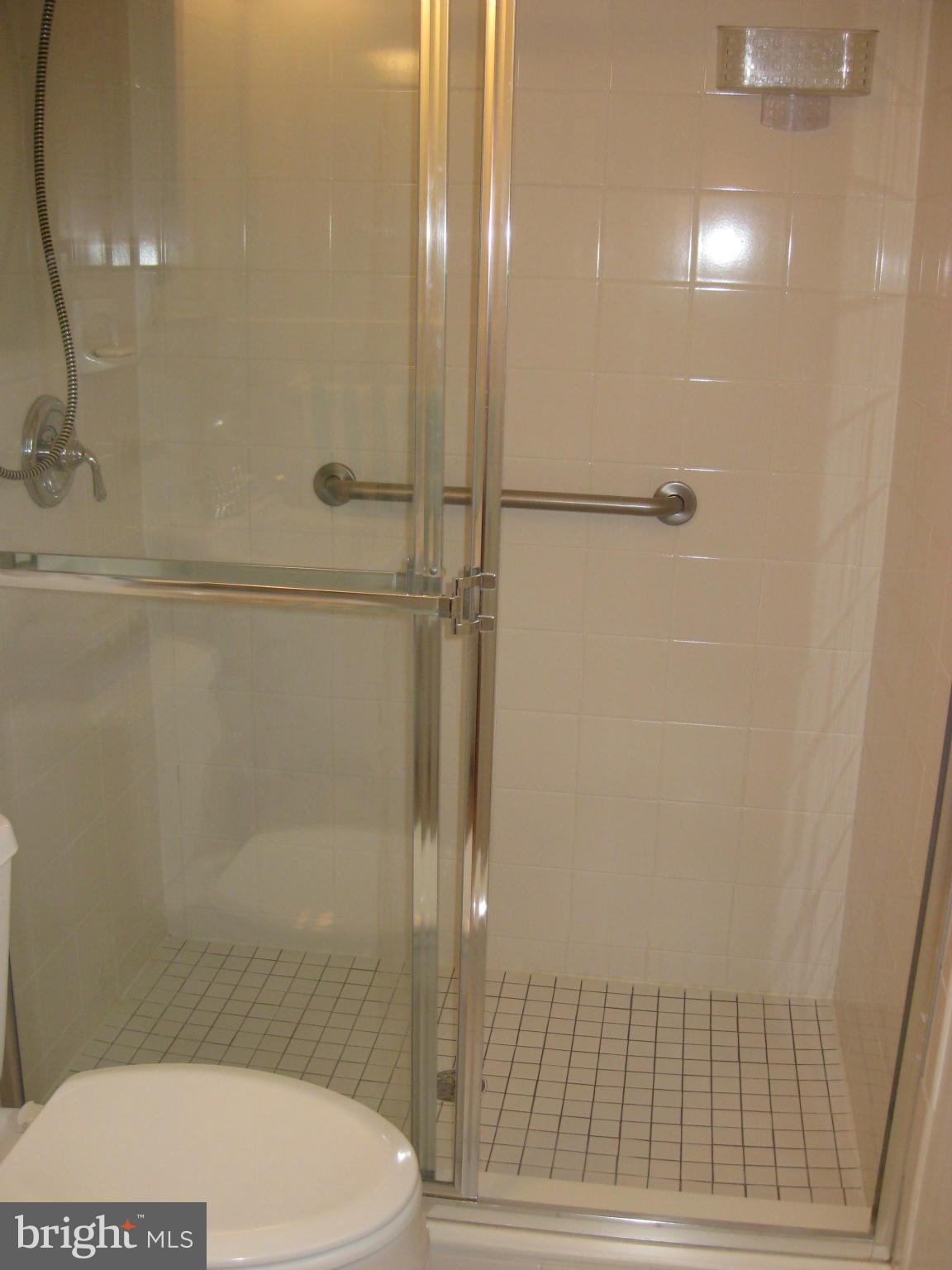 216 Solway Road Lutherville-Timonium, MD 21093 - Photo 11 of 22 Bath (Master)