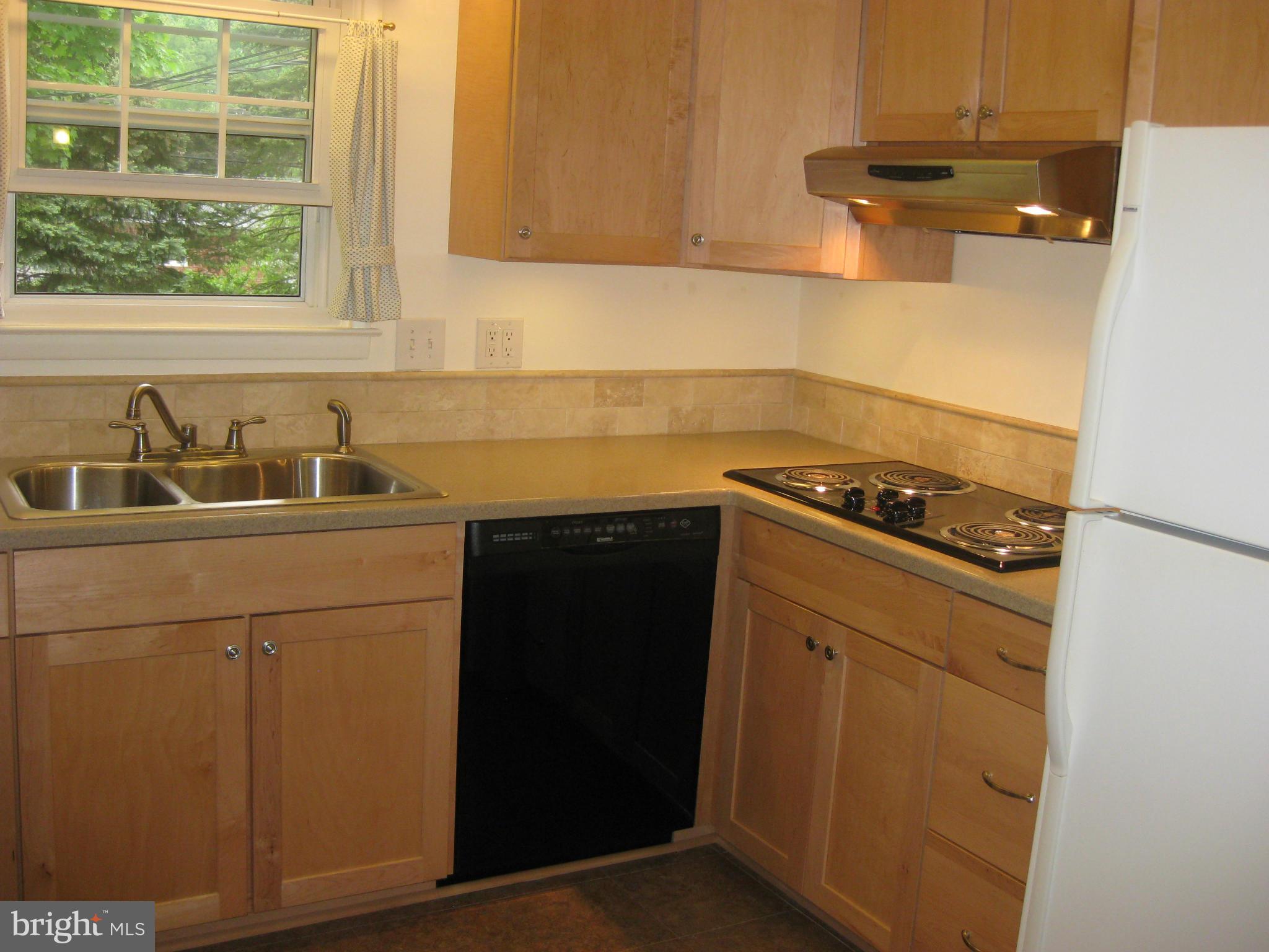 216 Solway Road Lutherville-Timonium, MD 21093 - Photo 9 of 22 Kitchen
