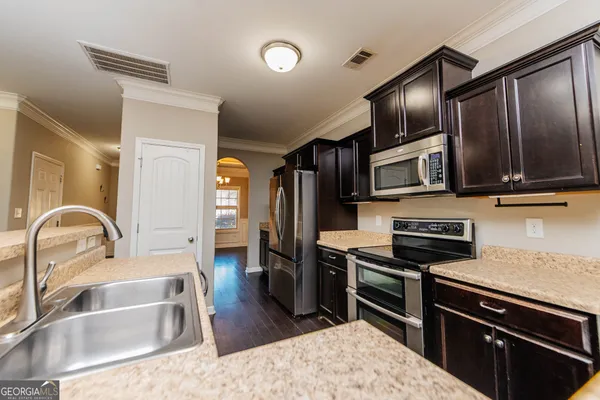 $339,900 | 110 Flowing Meadows Drive, Kathleen, GA 31047