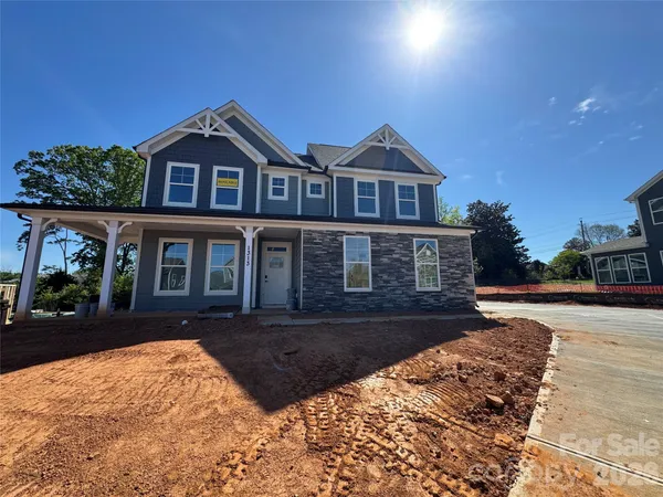 $629,900 | 1313 Knob Crk Drive, Gastonia, NC 28054