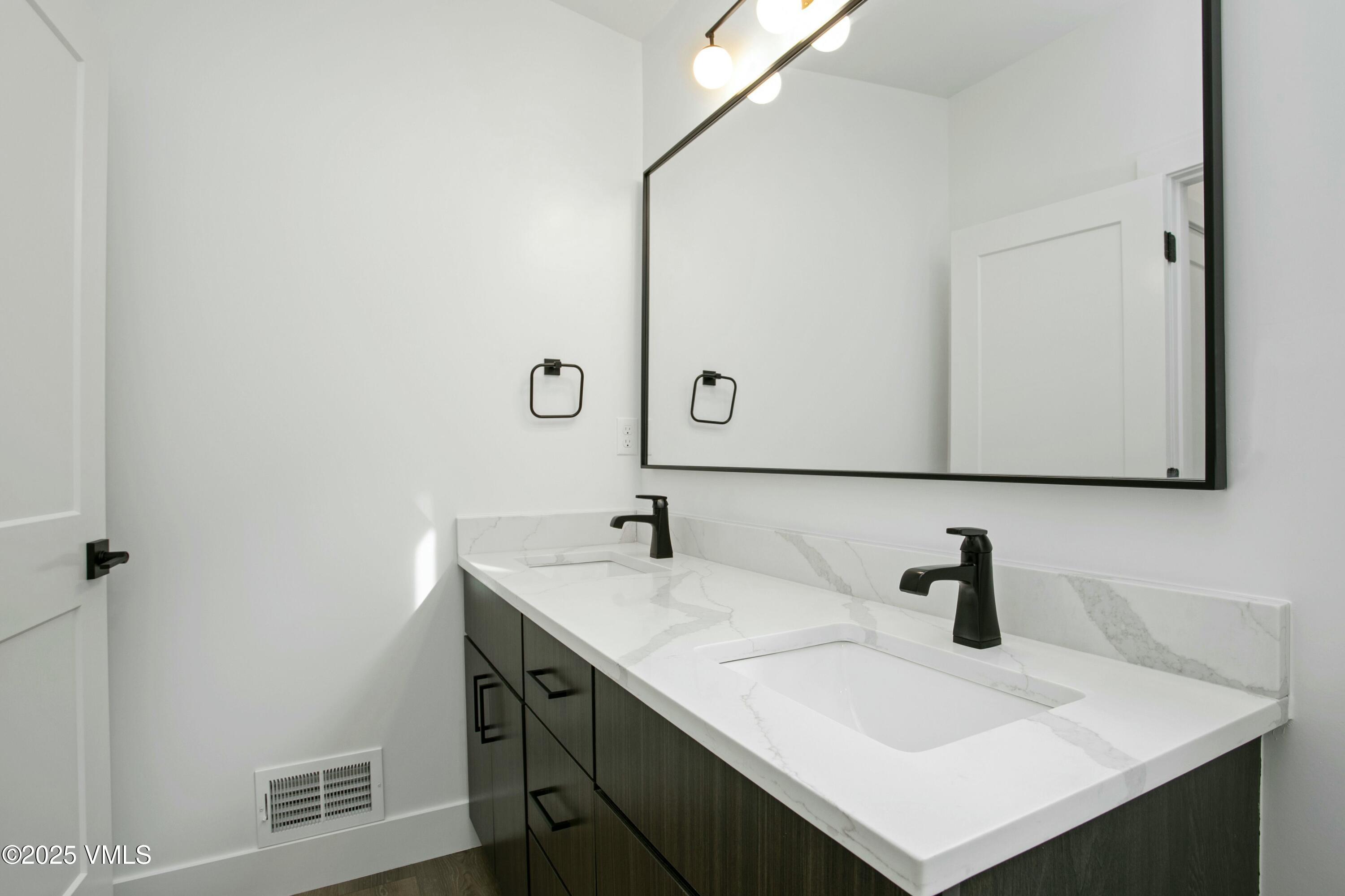 108 Arrowleaf Avenue Gypsum, CO 81637 - Photo 13 of 30 tempImage4f9JET