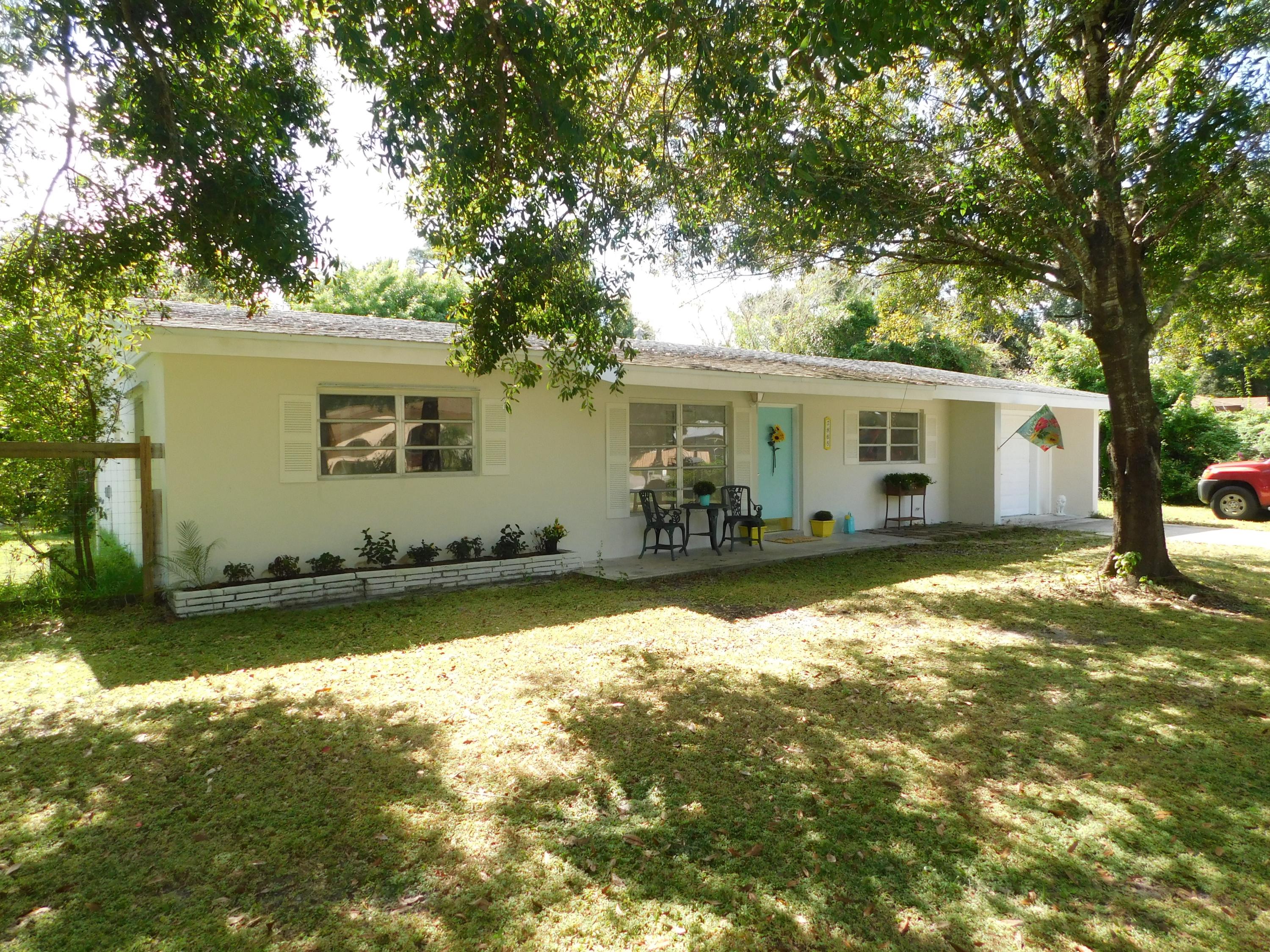 7805 Hibiscus Road Fort Pierce, FL 34951 - Photo 1 of 15 front