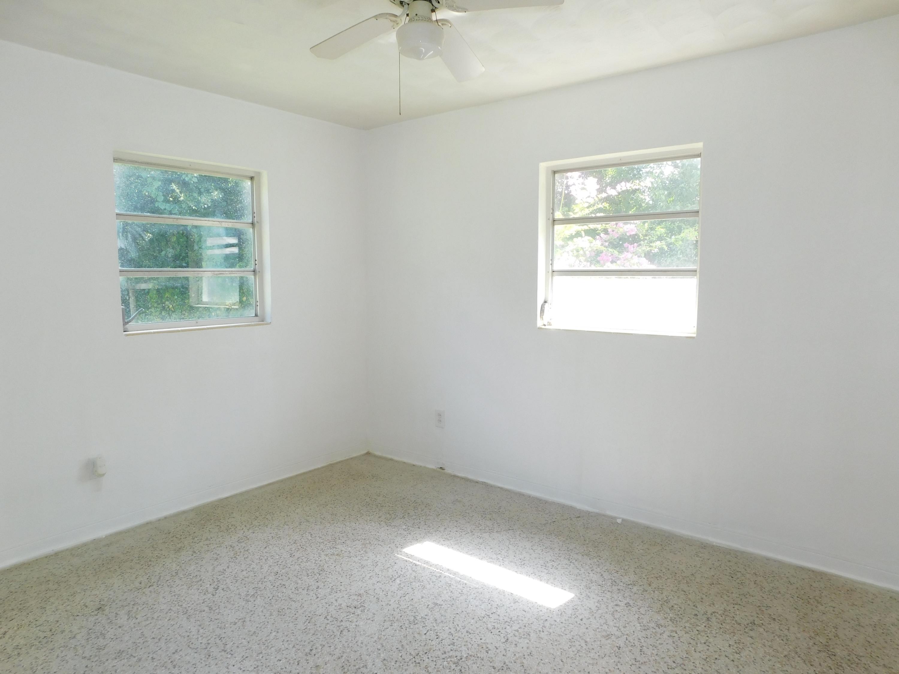 7805 Hibiscus Road Fort Pierce, FL 34951 - Photo 13 of 15 bed2