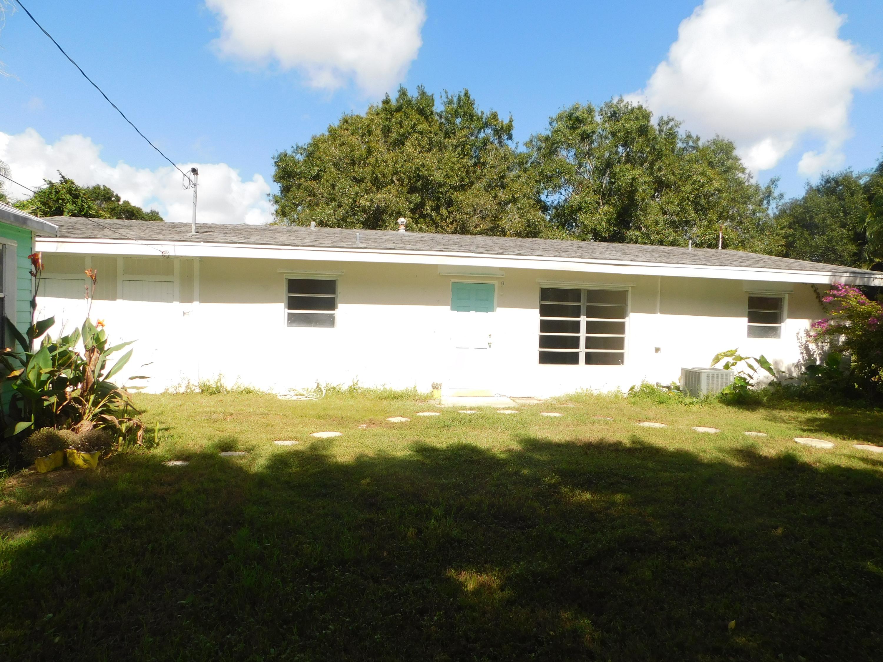 7805 Hibiscus Road Fort Pierce, FL 34951 - Photo 2 of 15 back