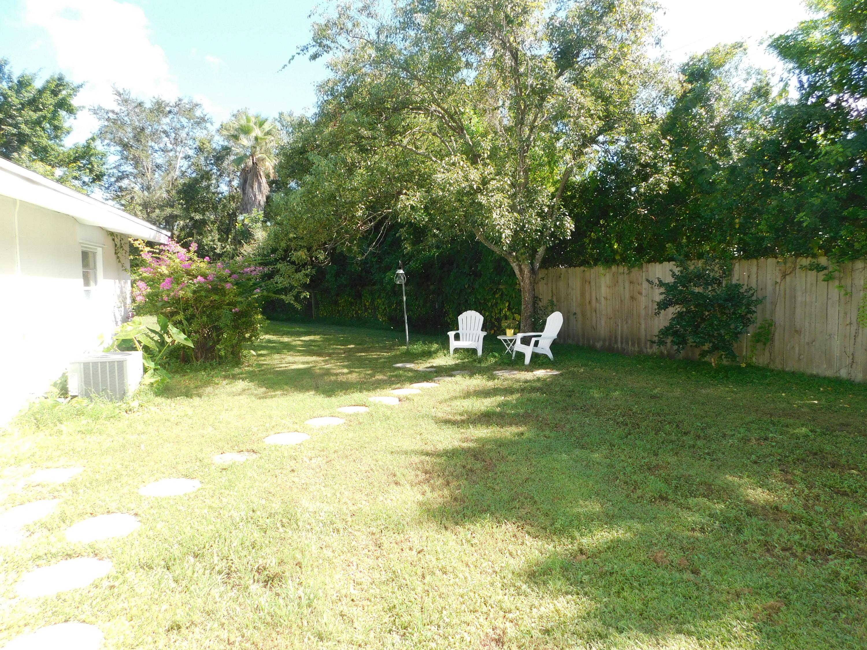7805 Hibiscus Road Fort Pierce, FL 34951 - Photo 3 of 15 backyard