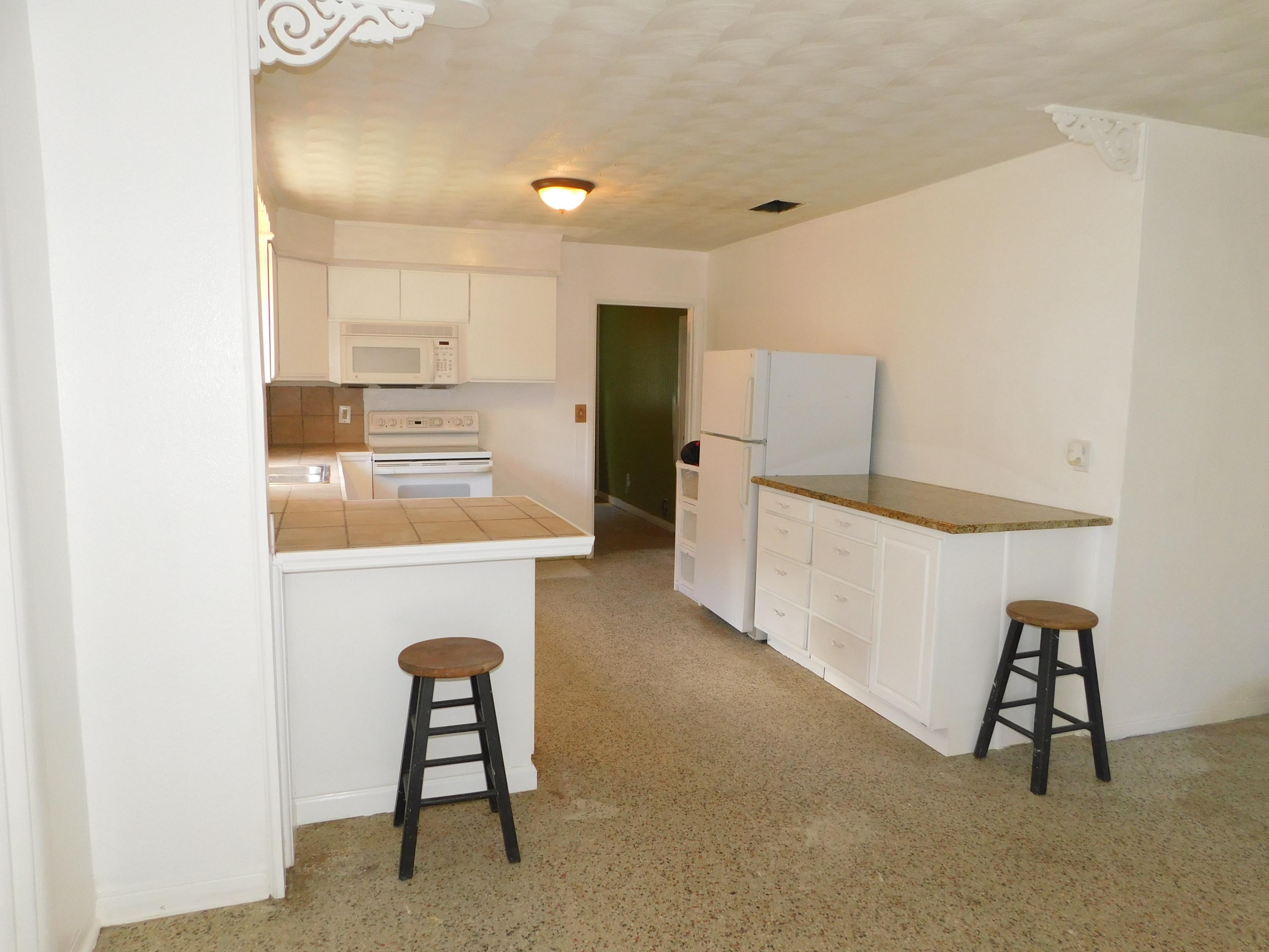 7805 Hibiscus Road Fort Pierce, FL 34951 - Photo 9 of 15 kit2