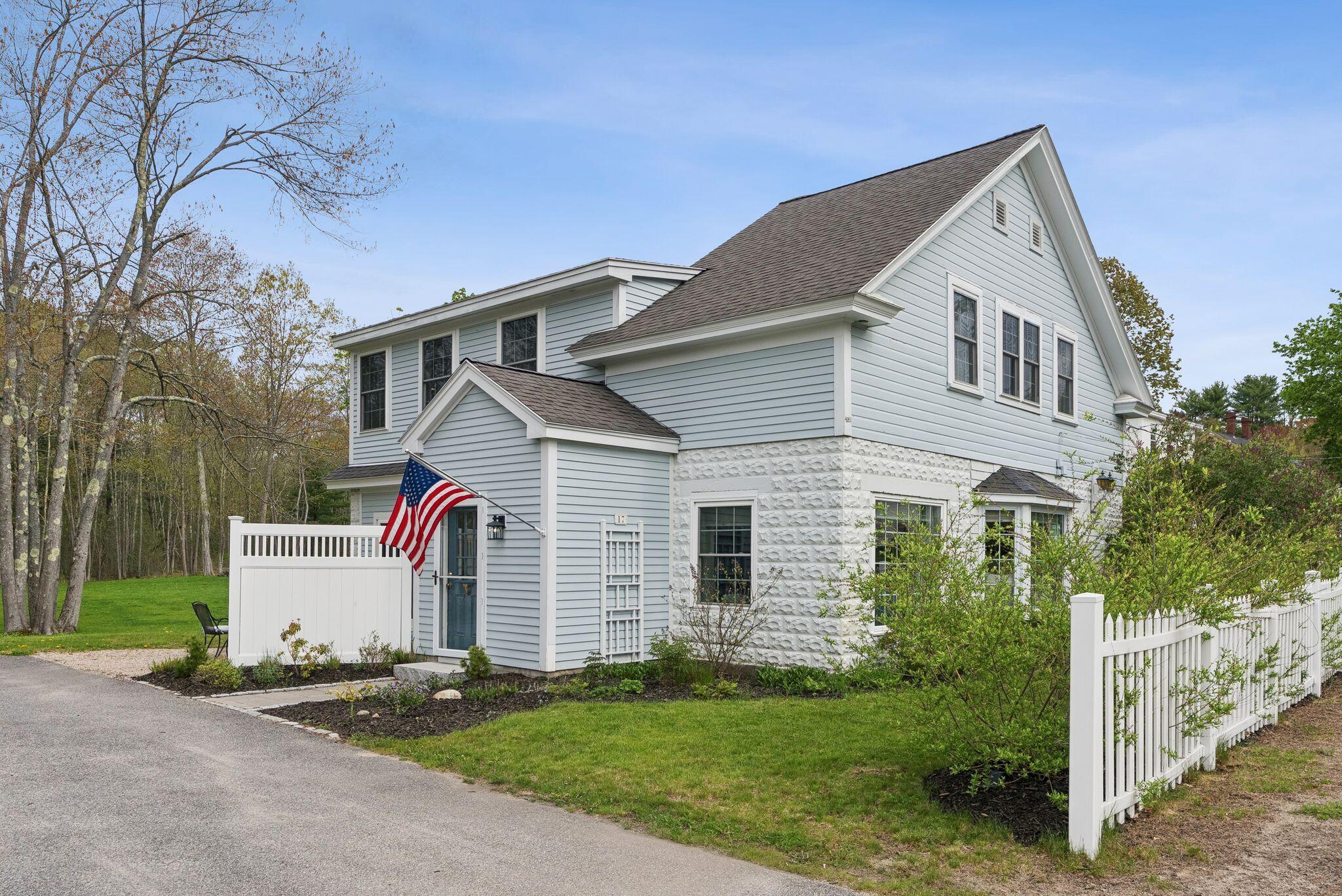 17 Sea Road Kennebunk, ME 04043 - Photo 1 of 34 3_DSC01393