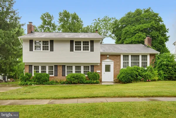 $479,900 | 239 East Timonium Road, Lutherville-Timonium, MD 21093