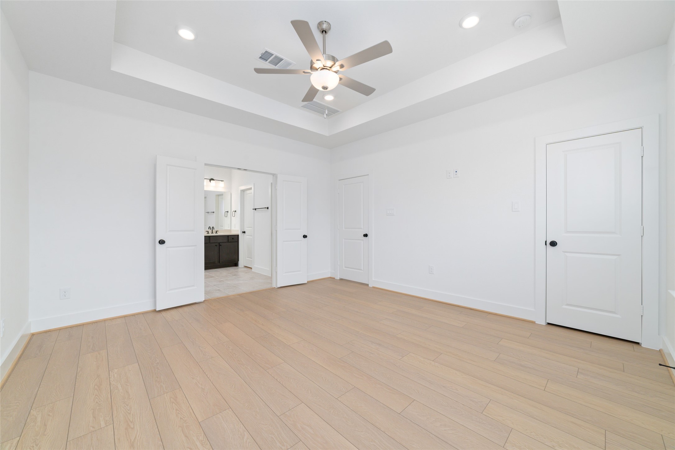 5177 Enchanted Pne Court Spring, TX 77386 - Photo 15 of 29 Primary Bedroom with TWO closets
