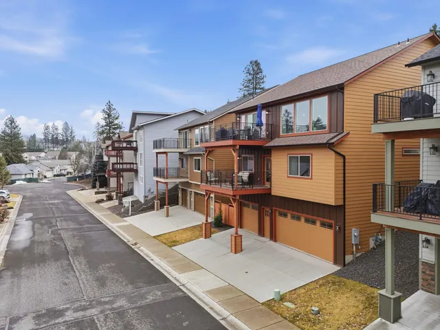 $560,000 | 806 West Bolan Avenue, Spokane, WA 99224