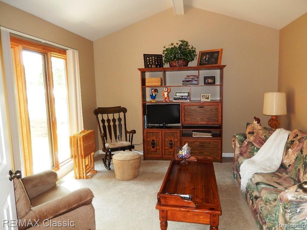 36722 Valley Ridge Drive Farmington Hills, MI 48331 - Photo 15 of 33