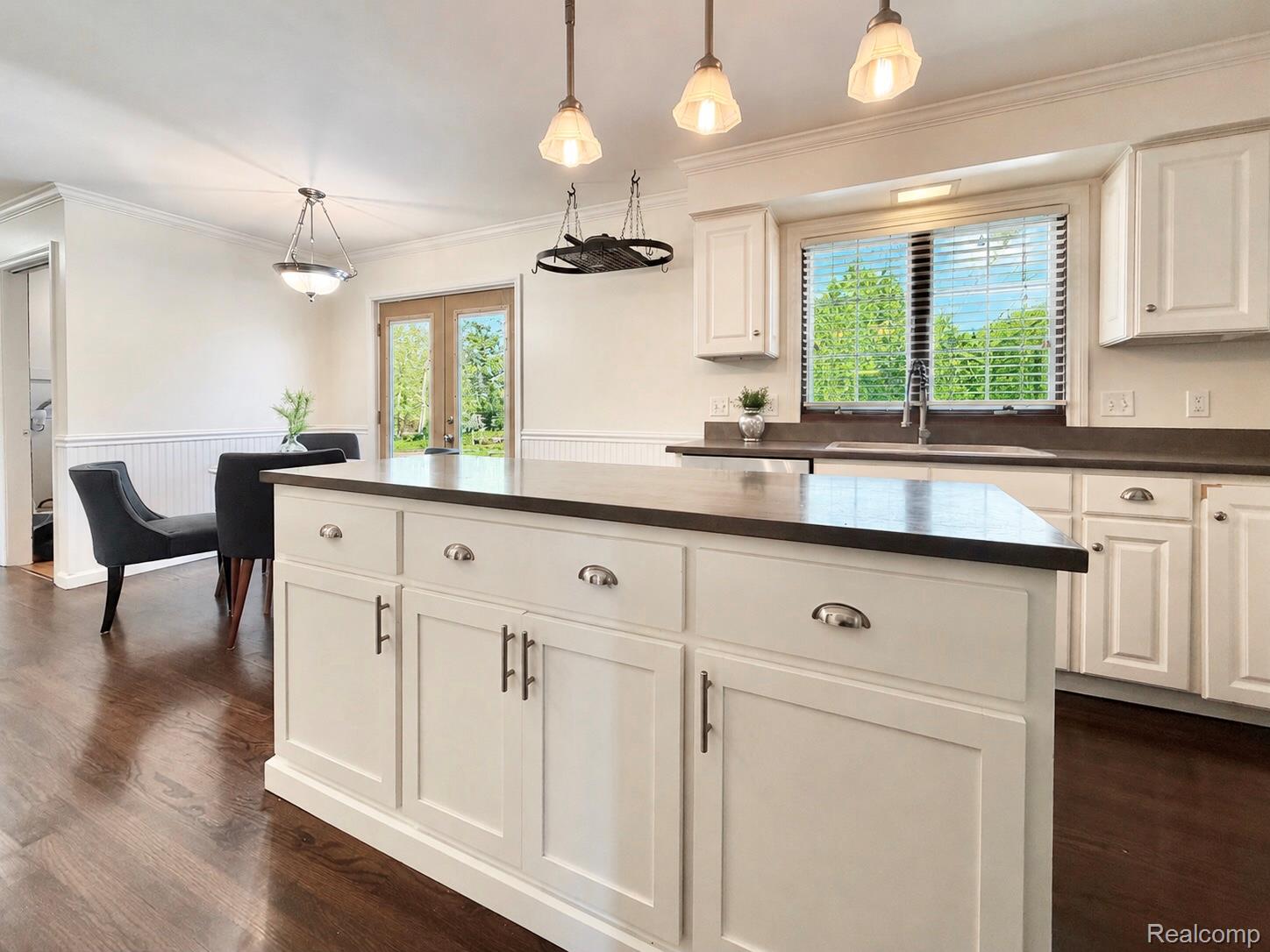 5330 Aintree Road Rochester, MI 48306 - Photo 12 of 42 Center island with butcher block countertop