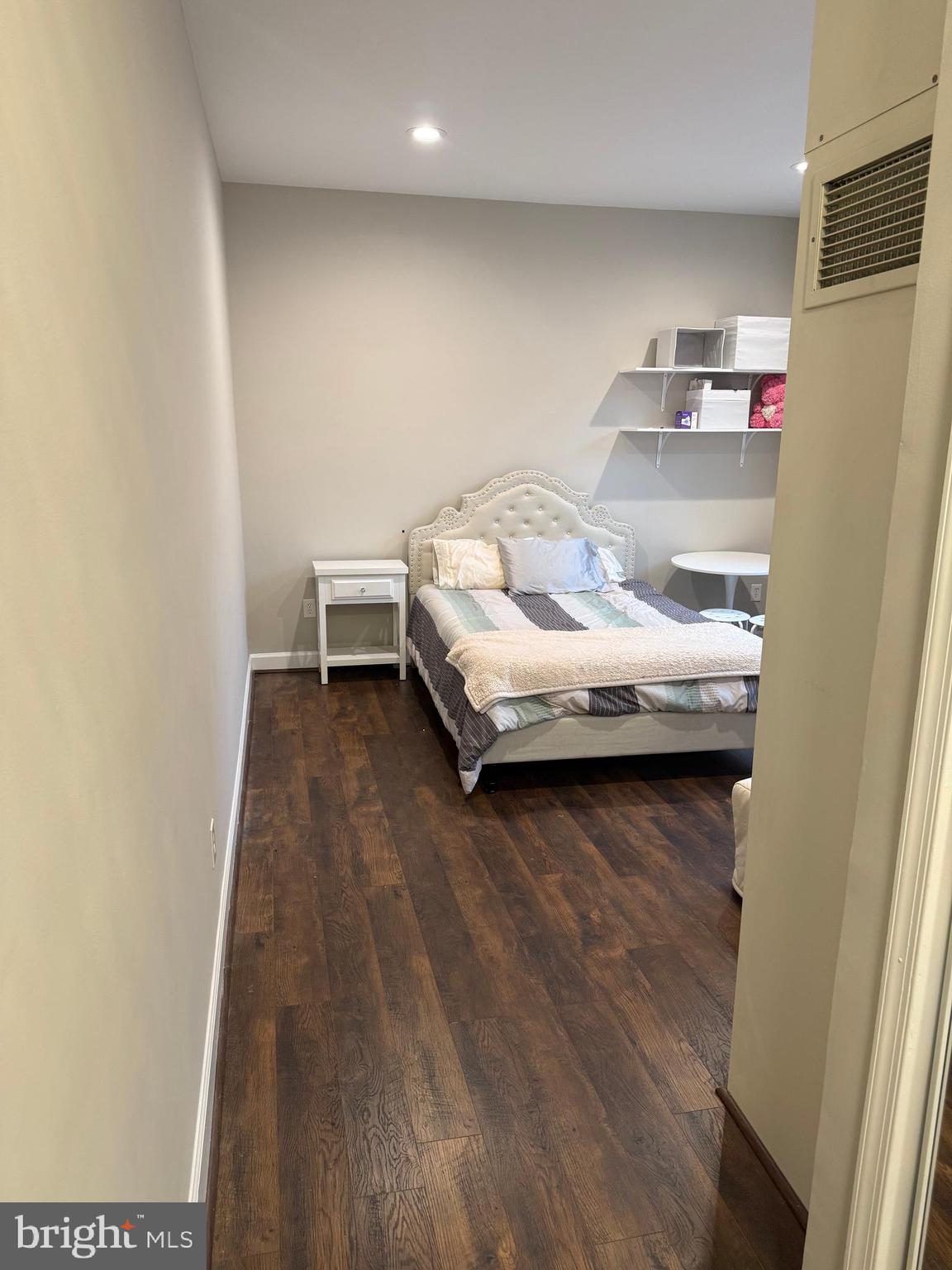 333 2nd Street Northeast, Unit 305 Washington, DC 20002 - Photo 12 of 17