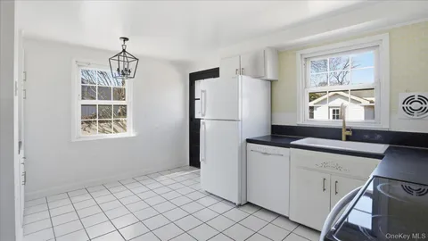 $749,999 | 199 North Delaware Avenue, Massapequa, NY 11758