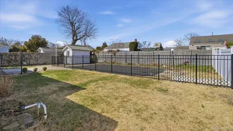 $749,999 | 199 North Delaware Avenue, Massapequa, NY 11758